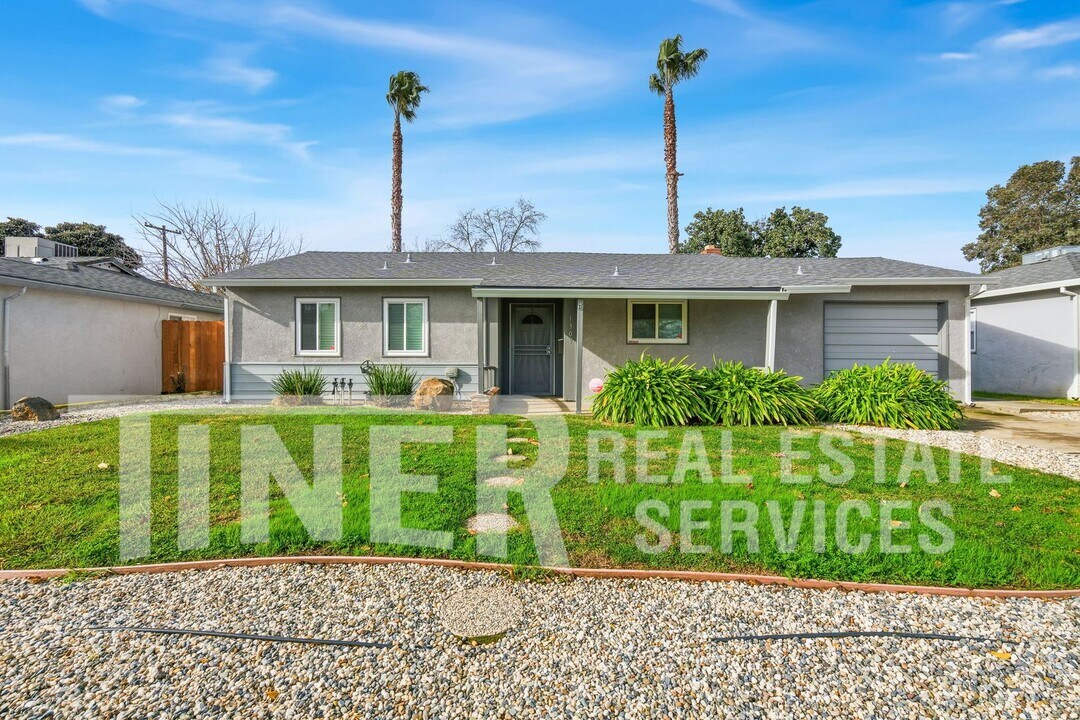 1309 Shadowglen Rd in Sacramento, CA - Building Photo