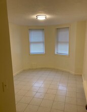 118 London St in Boston, MA - Building Photo - Building Photo