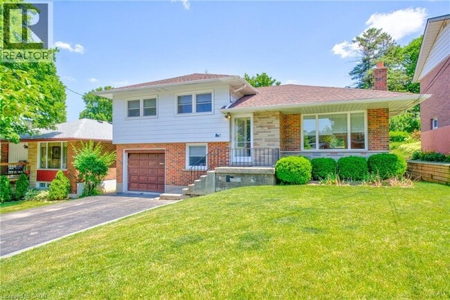 property at 31 Brodick St