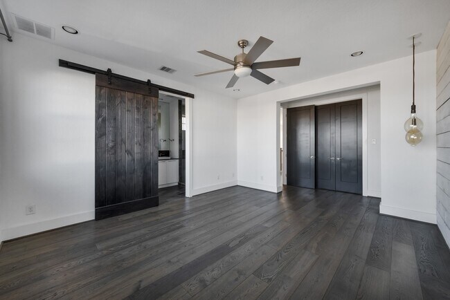 property at 9623 Towne Lake Pkwy