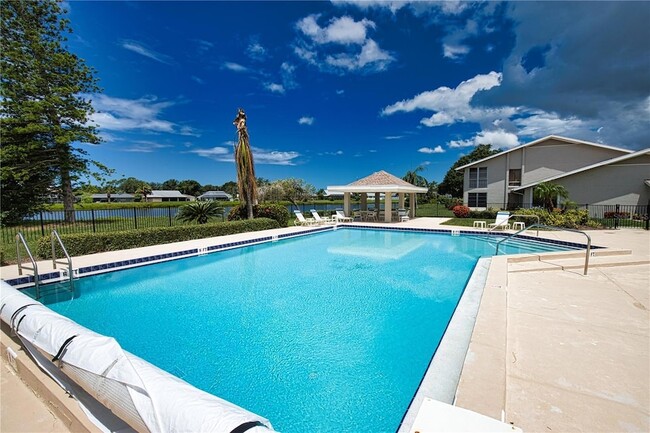 1406 Pine Lake Dr, Unit 6 in Venice, FL - Building Photo - Building Photo