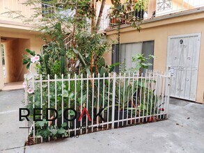 4630 Venice Blvd., Unit 9 in Los Angeles, CA - Building Photo - Building Photo