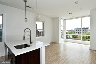 2101 11th St NW in Washington, DC - Building Photo - Building Photo