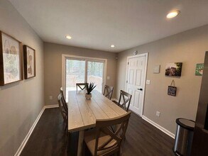 1434 Aniwaka Ave SW in Atlanta, GA - Building Photo - Building Photo