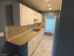 4624 Douglas Ln in Lehigh Acres, FL - Building Photo - Building Photo