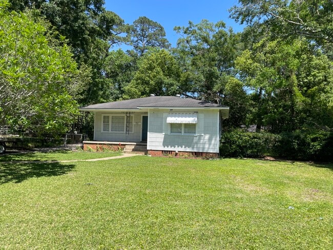 property at 751 Farnell Ln