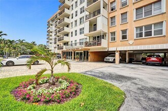 1150 Hillsboro Mile, Unit 1016 in Hillsboro Beach, FL - Foto de edificio - Building Photo