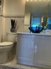 20379 W Country Club Dr, Unit 2234 in Aventura, FL - Building Photo - Building Photo