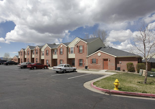 Greens of Northglenn in Northglenn, CO - Building Photo - Building Photo