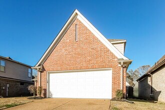 85 Willow Springs Ln in Oakland, TN - Foto de edificio - Building Photo