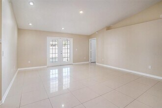 12712 Longcrest Dr in Riverview, FL - Building Photo - Building Photo