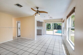 13530 SW 109th Terrace in Miami, FL - Building Photo - Building Photo