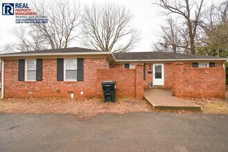 1003 W Clark Blvd in Murfreesboro, TN - Building Photo - Building Photo