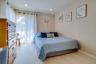 524 Telegraph Canyon Rd in Chula Vista, CA - Building Photo - Building Photo