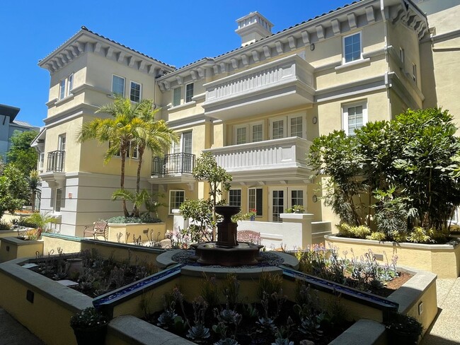 property at 7101 Playa Vista Dr