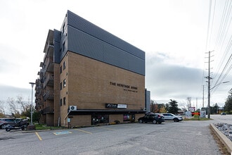 The Heritage Arms in North Bay, ON - Building Photo - Building Photo