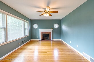 4305 Darbrook Rd in Louisville, KY - Building Photo - Building Photo