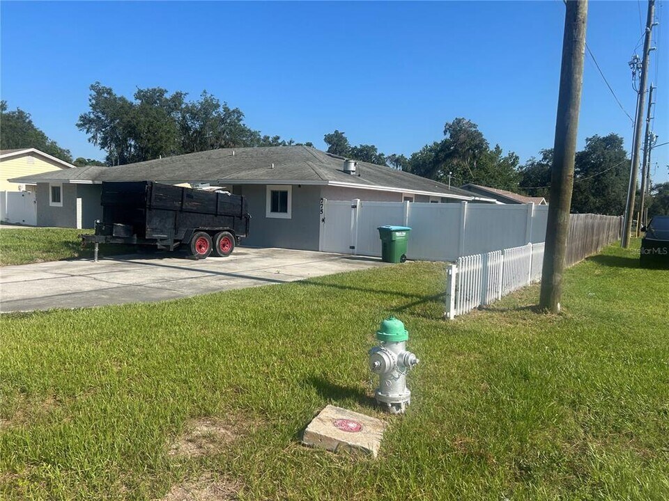 775 E Magnolia Ave in Longwood, FL - Building Photo