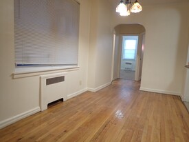 386 E 54th St in Brooklyn, NY - Building Photo