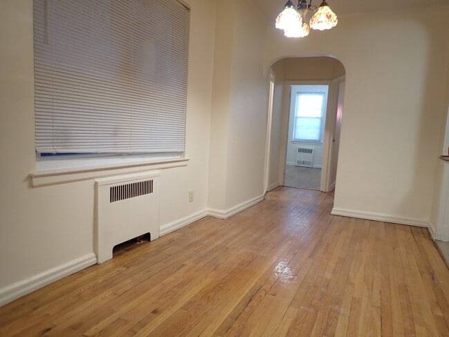 property at 386 E 54th St