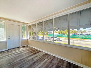 944 18th Ave S in St. Petersburg, FL - Building Photo - Building Photo