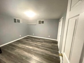 1197 S Kendall Ct in Lakewood, CO - Building Photo - Building Photo