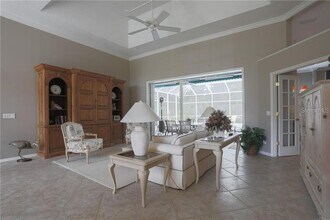 6308 Thorndon Cir in Bradenton, FL - Foto de edificio - Building Photo