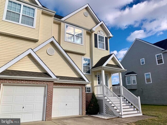 351 Paradee Dr in Dover, DE - Building Photo - Building Photo