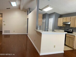 7759 Spring Branch Dr N in Jacksonville, FL - Building Photo - Building Photo