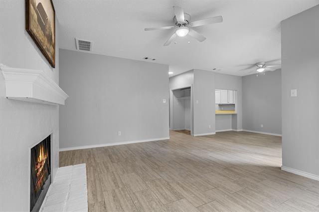 5310 Keller Springs Rd in Dallas, TX - Building Photo - Building Photo