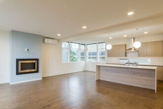 4613 Evanston Ave N in Seattle, WA - Building Photo - Building Photo