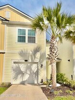 601 Coastline Wy in St. Augustine, FL - Building Photo