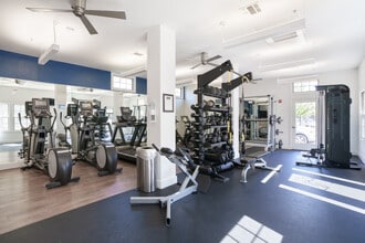 Saratoga Downs at Sheveland Ranch in Napa, CA - Foto de edificio - Interior Photo