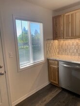 6605 NE 135th Ave in Vancouver, WA - Foto de edificio - Building Photo