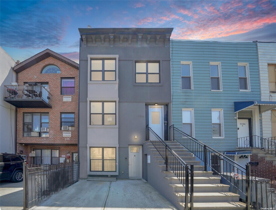 1106 Halsey St in Brooklyn, NY - Building Photo