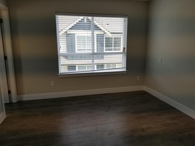 430 Duncan St in New Westminster, BC - Building Photo - Building Photo