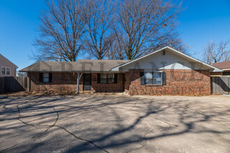 1817 S Glendale St in Wichita, KS - Building Photo - Building Photo