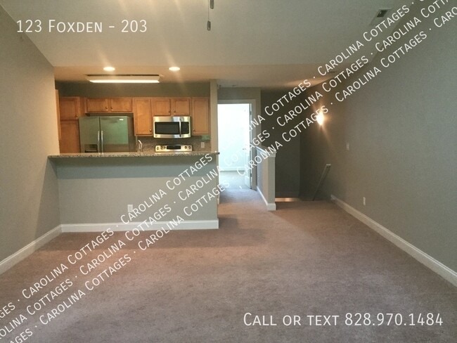 123 Foxden Dr in Fletcher, NC - Building Photo - Building Photo