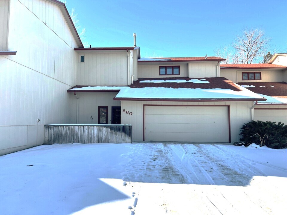 860 Devonshire Pl in Casper, WY - Building Photo