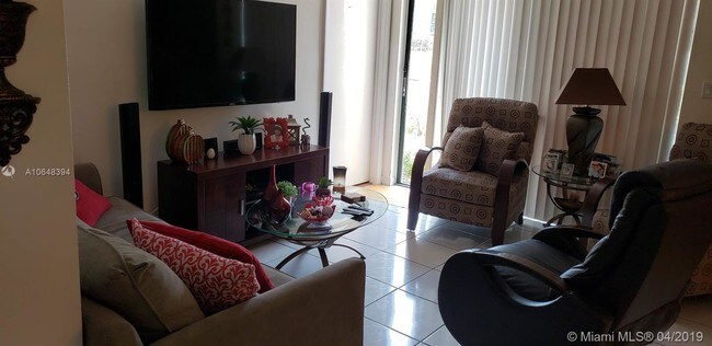 2075 SW 122nd Ave-Unit -129 in Miami, FL - Building Photo - Building Photo