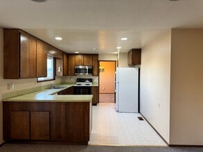 407 N 58th Ave in Yakima, WA - Building Photo - Building Photo