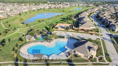 7338 Saddle Tree Dr in Spring, TX - Building Photo - Building Photo