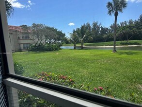 3310 Pinewalk Dr N in Margate, FL - Building Photo - Building Photo