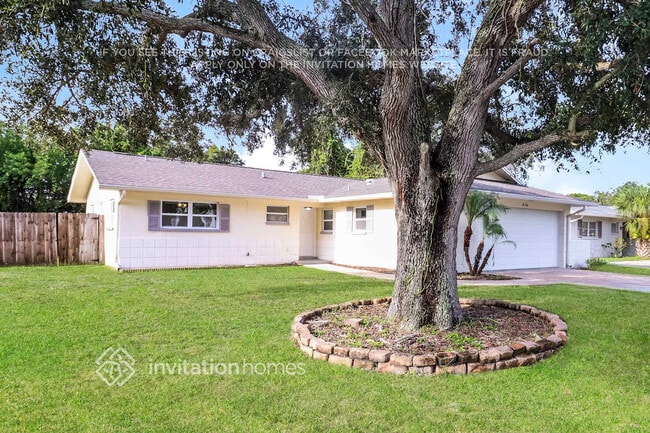 2136 17th Terrace SW in Largo, FL - Building Photo - Building Photo