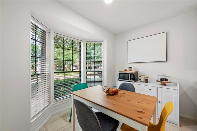 7752 High Village Dr in Houston, TX - Building Photo - Building Photo