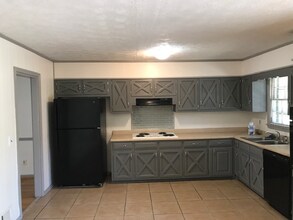 5670 Morning Creek Cir in Atlanta, GA - Building Photo - Building Photo