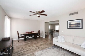 2634 S Cottonwood Dr in Tempe, AZ - Building Photo - Building Photo