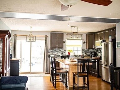 property at 29 Hummingbird Way