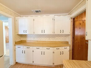 8733 Chisholm Rd in Pensacola, FL - Building Photo - Building Photo