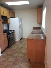 2807 The Avenue N in North Las Vegas, NV - Building Photo - Building Photo